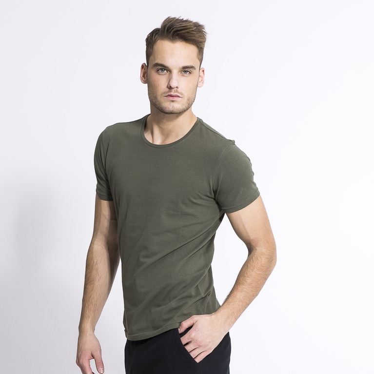 T-shirt U-neck "Casper" T-shirt U-neck "Casper"